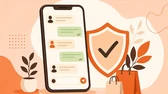 Celular com conversa de promoções e ícone de segurança